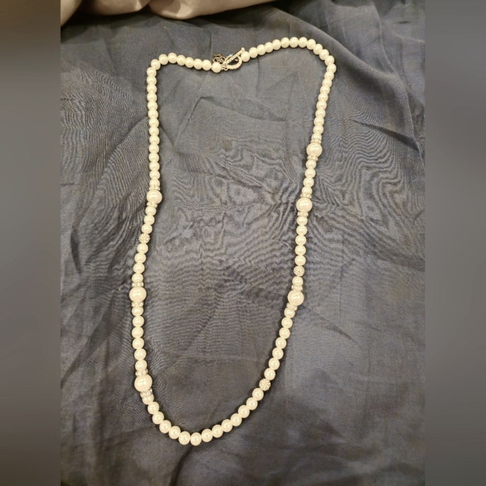 Beautiful pearl and cz necklace
